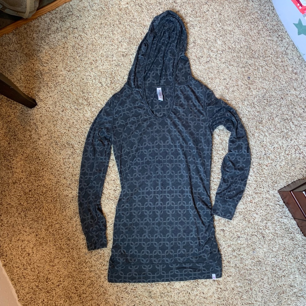 Soybu Pullover Hoodie size small